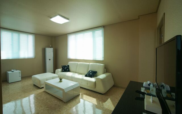 Ocean Family HOTEL