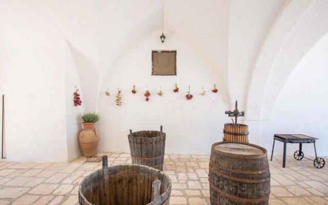 Antica Masseria Casa Rossa by BarbarHouse