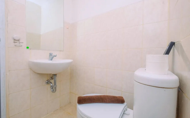 Comfy Studio At Park View Condominium Apartment