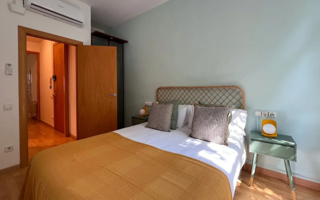 Stay U-nique Apartments Urgell