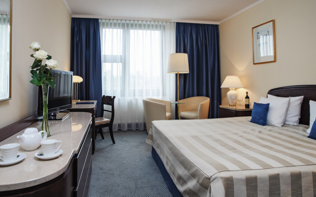 Booking Hotel & Spa