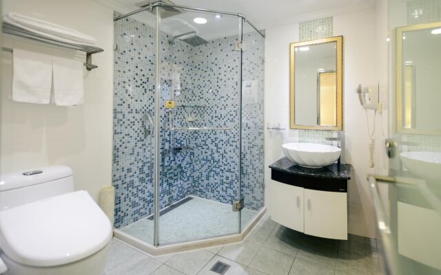 Kiwi Express Hotel MRT Wen Xin (Feng Jia Branch 1)