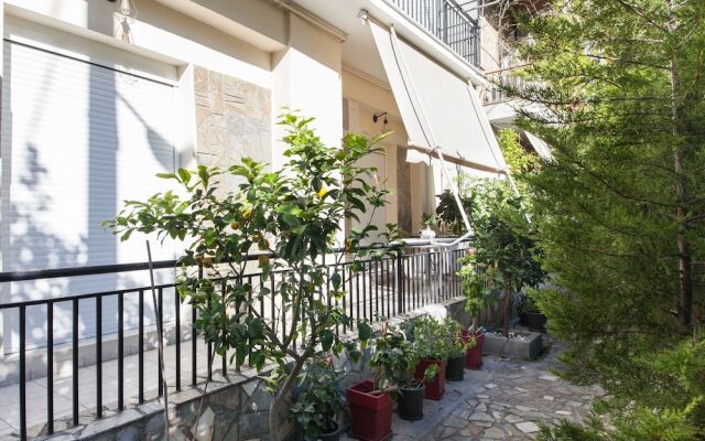 Kallithea Comfort 3 Bd Family Apt