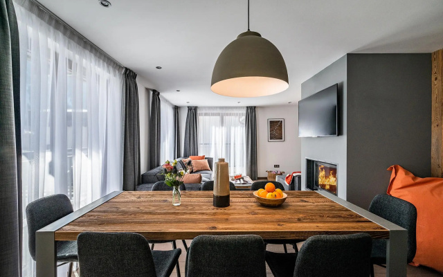 RAVANEL - Luxury apartment with fireplace & Mont Blanc views