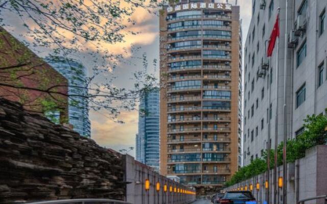 Shanghai Lingshang International Hotel Apartment (Hongqiao Songyuan Road)