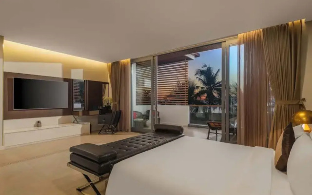 8BR Beachfront Eden: Luxury Events & Getaways