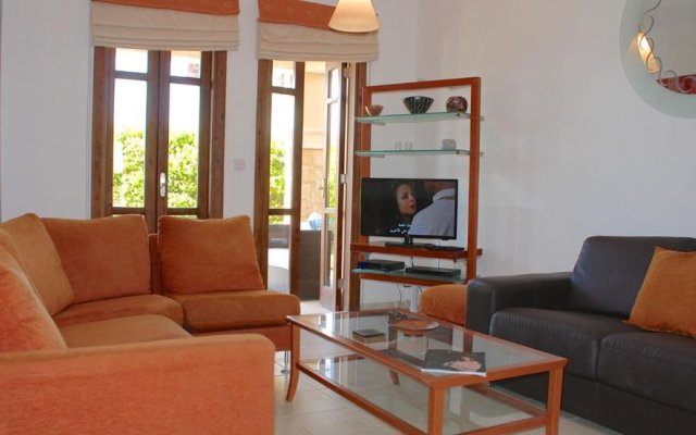 2 Bedroom Apartment Kalypso With Private Garden Aphrodite Hills Resort