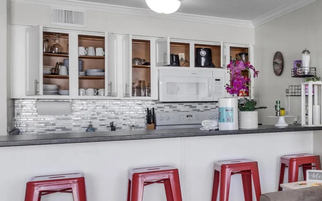 The Victorian Condos