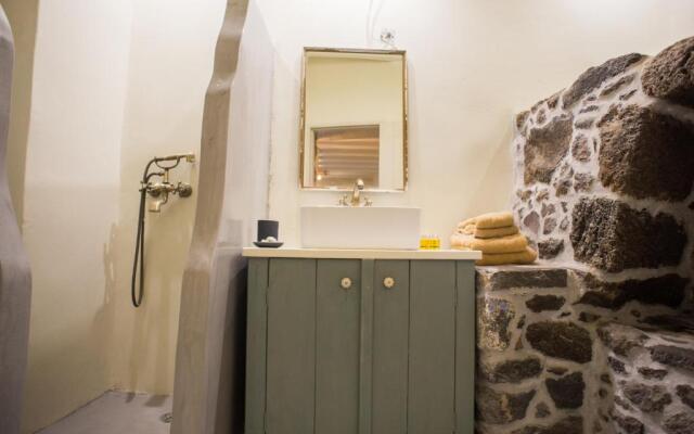 Pyrgos Stone House