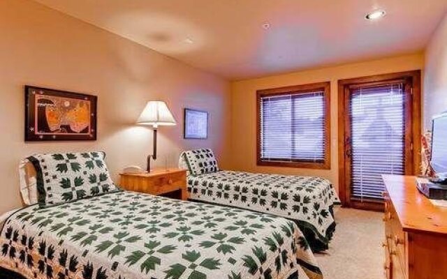 River Run Collection by Alpine Lodging