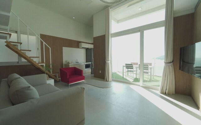 Laterrace Cove Suite