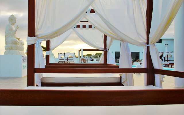 Hotel LIVVO Budha Beach