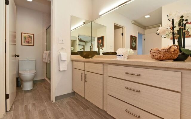 Napili Point B5 by RedAwning