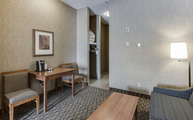 Holiday Inn Express & Suites Saskatoon, an IHG Hotel