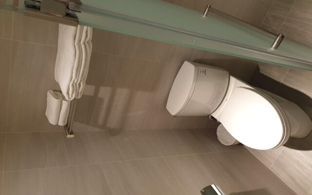 CHECK inn Express Taichung Fuxing
