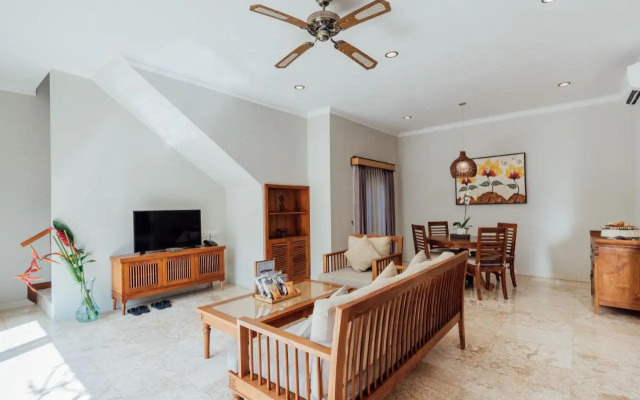 Swan Keramas Bali Villas