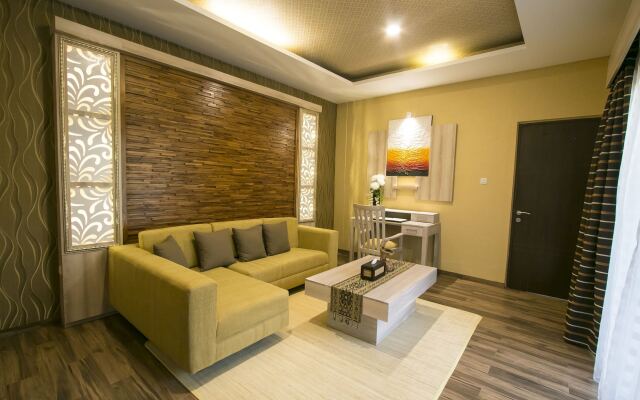 Flamingo Dewata Suite
