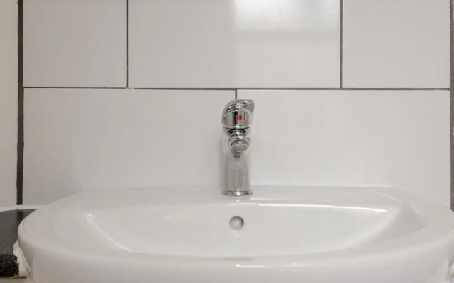 Large & Bright 1 Bed Flat In Piccadilly Circus
