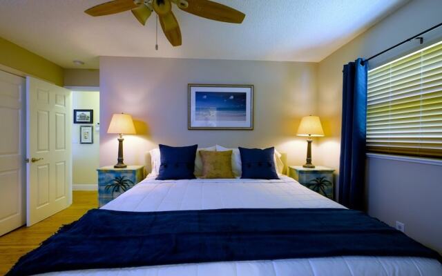 1 Step Closer 2 Bedroom Villa by RedAwning