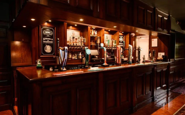 The Exchange Coach House Inn