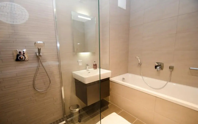 Superb Alpine Lodges Zell am See 4pax