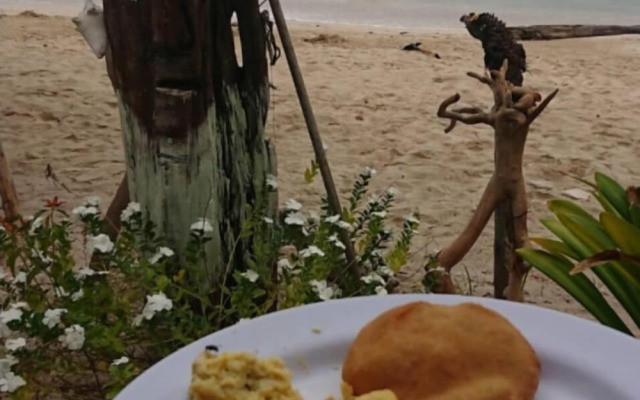 Cabins in Aguja Island