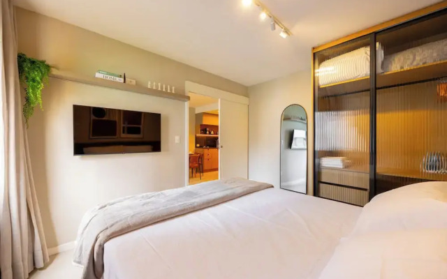 LDM - The Landmark Residence