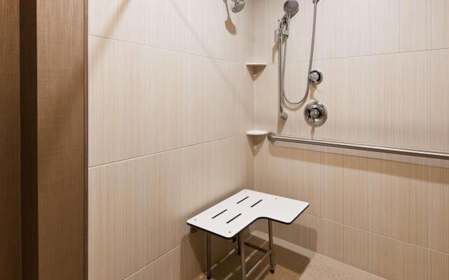 Best Western Plus Cottontree Inn