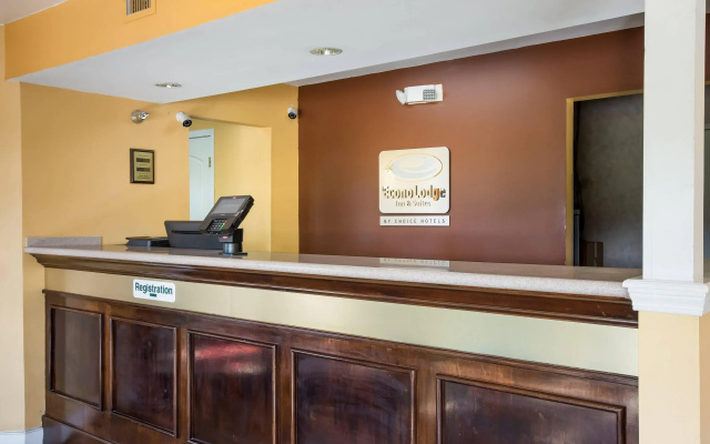 Econo Lodge Inn & Suites Brooks - Louisville South