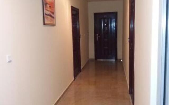 Golden Sea View Apartments 1