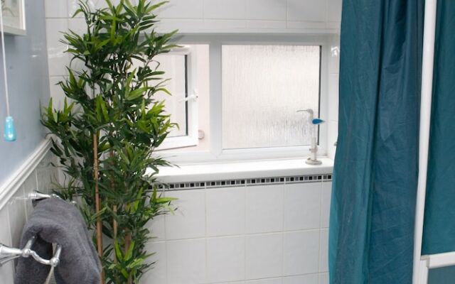 Spacious 2 Bedroom House in Redfield