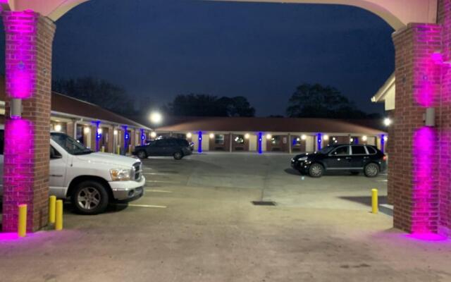 Mustang Inn