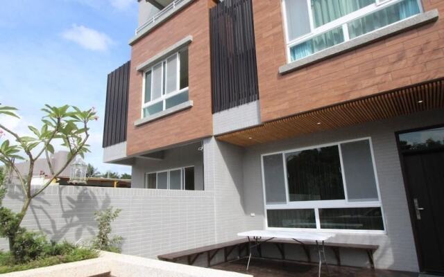 86 House