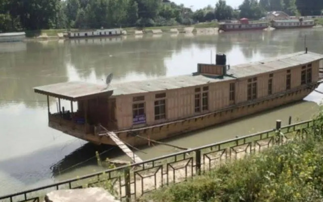 Pamela Houseboat