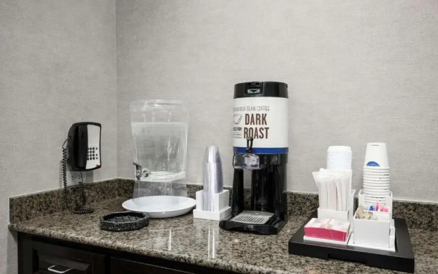 Hampton Inn Evansville/Airport