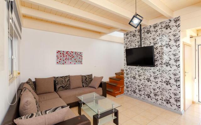 Elladas Villas with Pool at Kolympia!