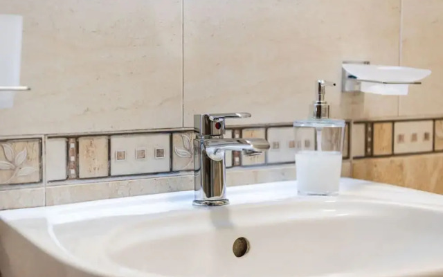 The Old-clock Apartment