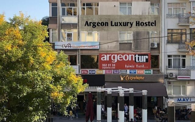 Argeon Luxury Hostel