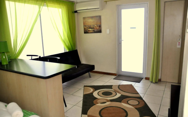 Cape Wine Route Guesthouse