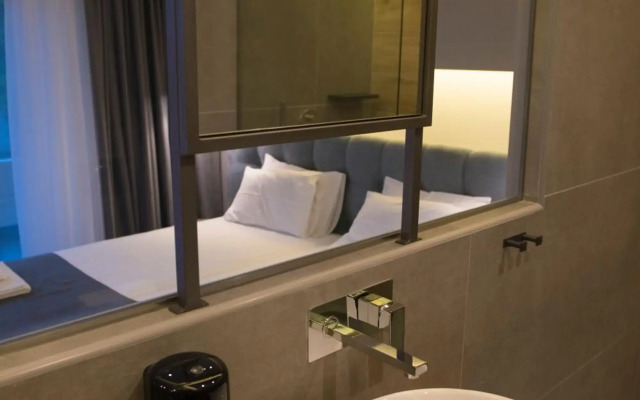 Golden Star Hotel - Adults Only (+16)