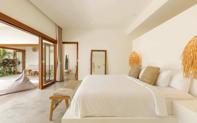 Villa Lumahi Dua – Guest Rooms – Cemagi