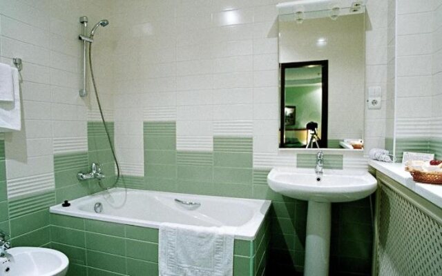 ZS Club Hotel
