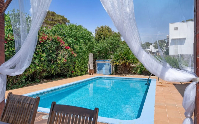 Anana Binisafua Villa With a Pool by the sea