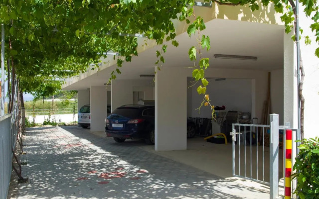 Sunshine Apartments Podstrana