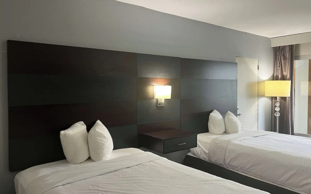 Motel 6 Charlotte, NC – Airport South