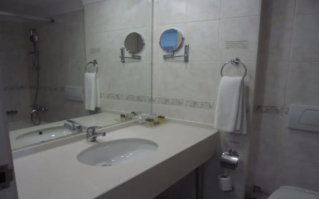Hotel Golden Lotus - All Inclusive