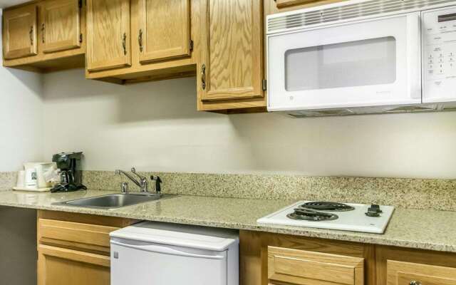 Quality Inn & Suites University/Airport