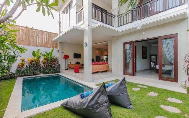 Villa 66, 5 min walk to Double 6 beach