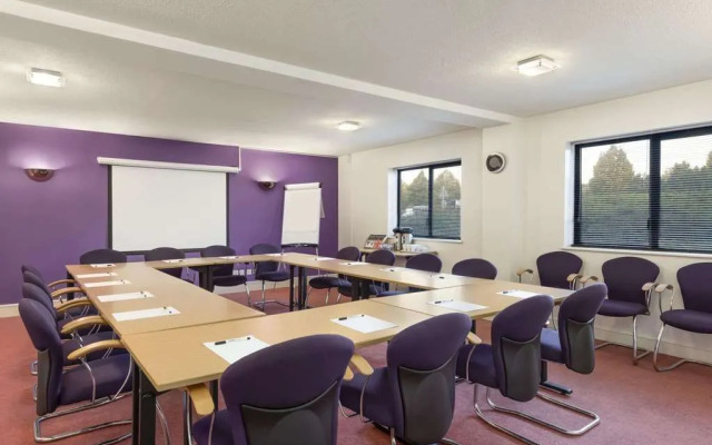 Days Inn Chesterfield Tibshelf