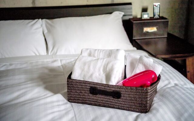 Little Island Okinawa Asahibashi